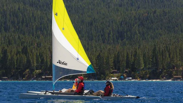 Hobie-Tandem-Island-Action