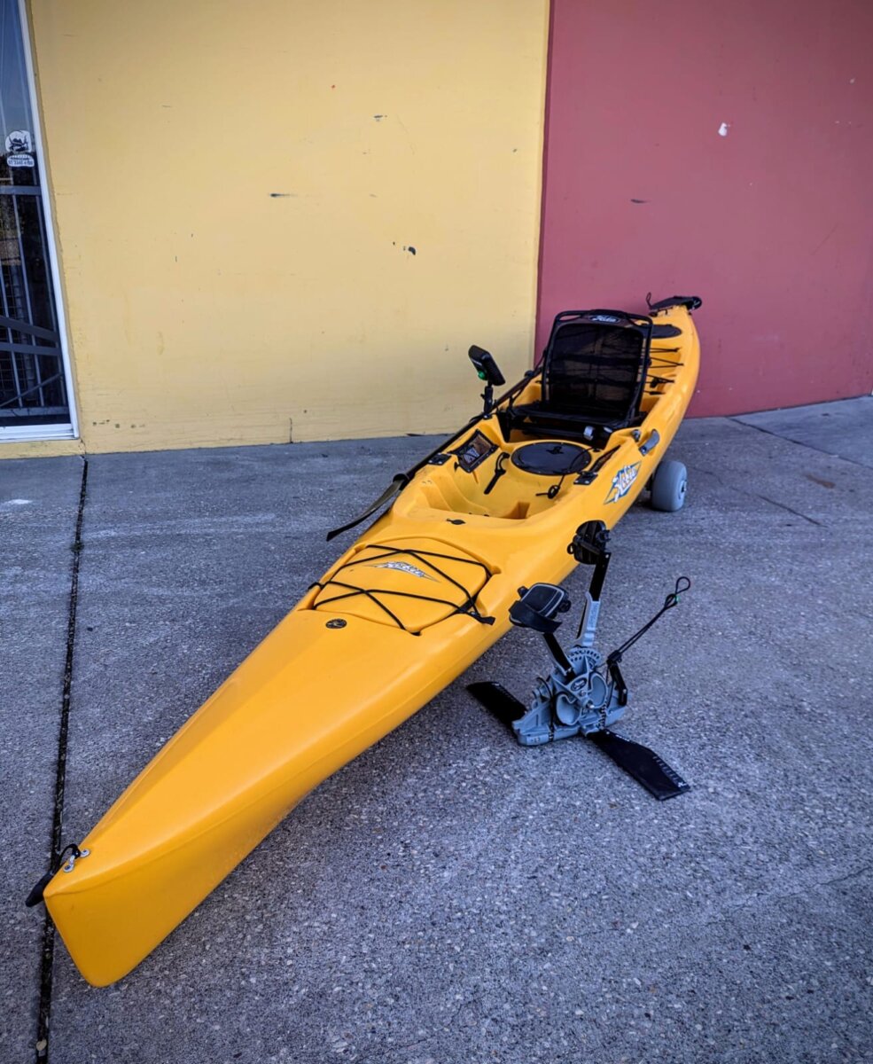Second-Hand Hobie Revolution 16